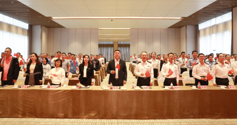 用音符谱写初心 用歌声唱响使命--音乐思政课走进leyu.乐鱼科技